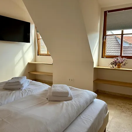 Neue Neunzehn - Stadthaus, 2dz, 2baeder, Kamin