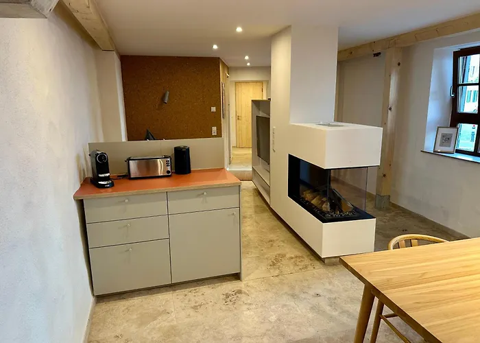 Neue Neunzehn - Stadthaus, 2dz, 2baeder, Kamin