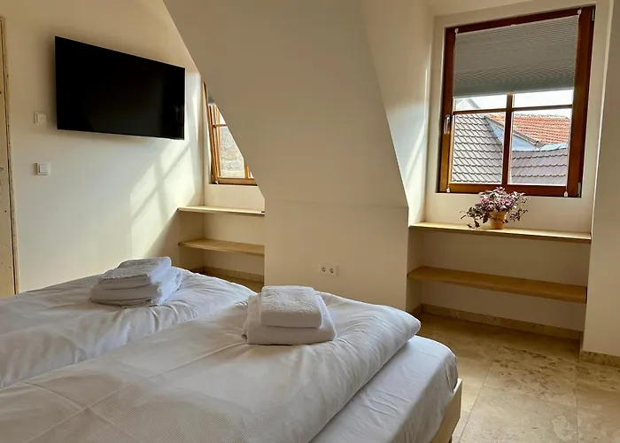 Neue Neunzehn - Stadthaus, 2dz, 2baeder, Kamin