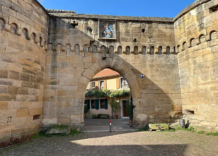 Neue Neunzehn - Stadthaus, 2dz, 2baeder, Kamin * Freinsheim